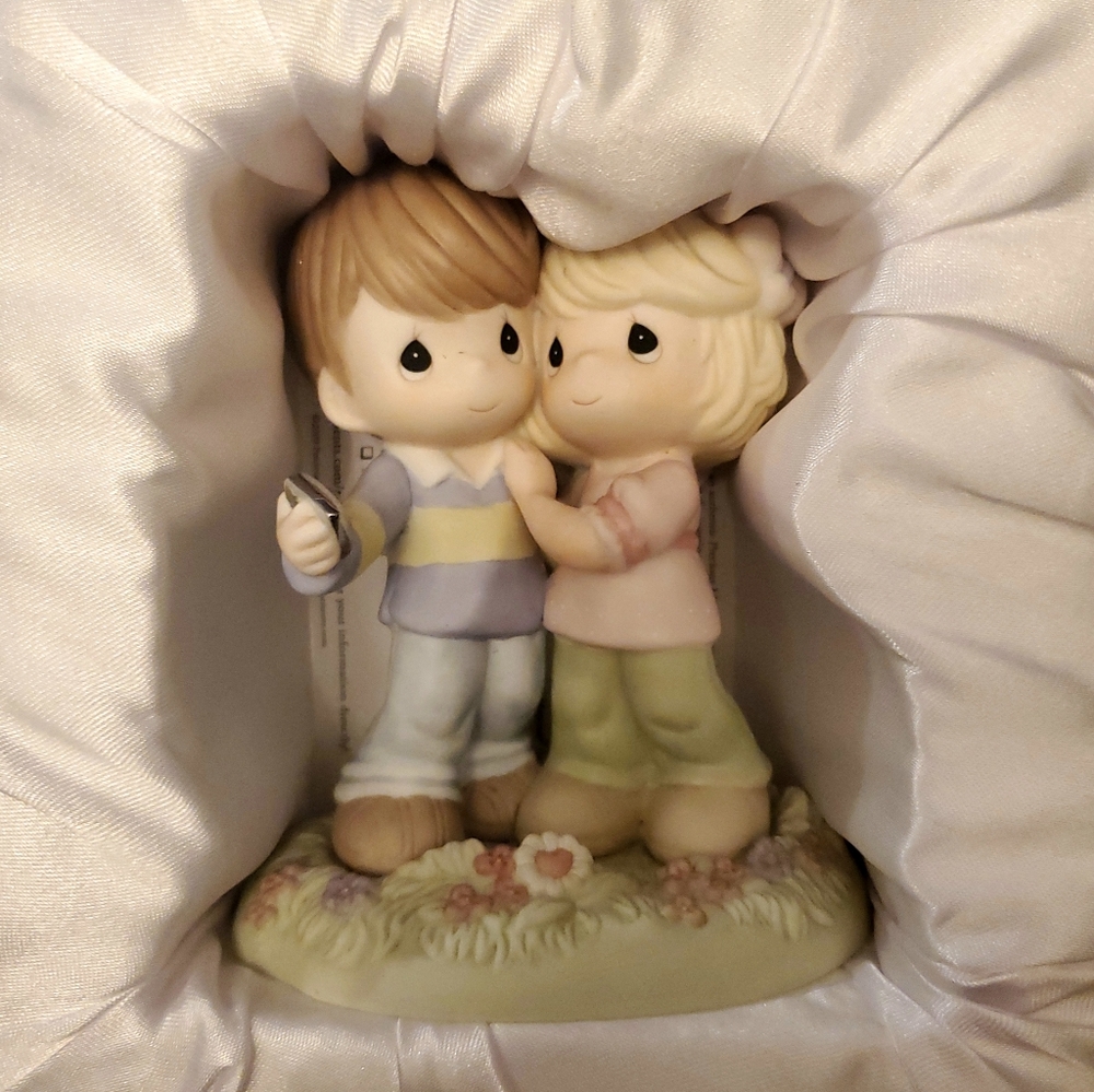 [SOLD] Precious Moments You Capture My Heart